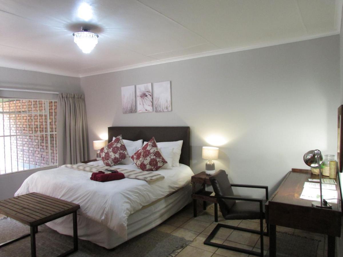 The Ultimate Lodge Louis Trichardt Ngoại thất bức ảnh