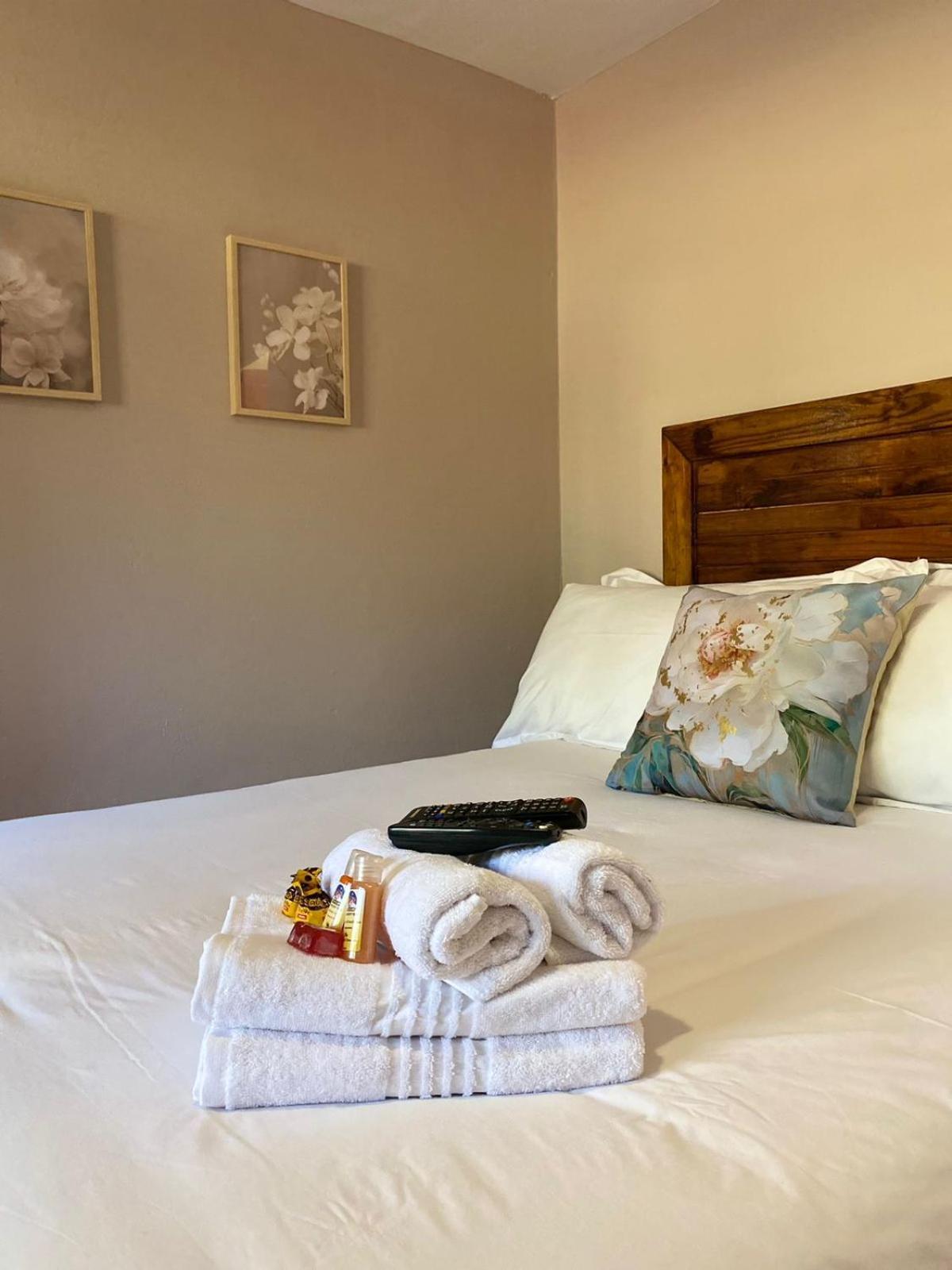 The Ultimate Lodge Louis Trichardt Ngoại thất bức ảnh