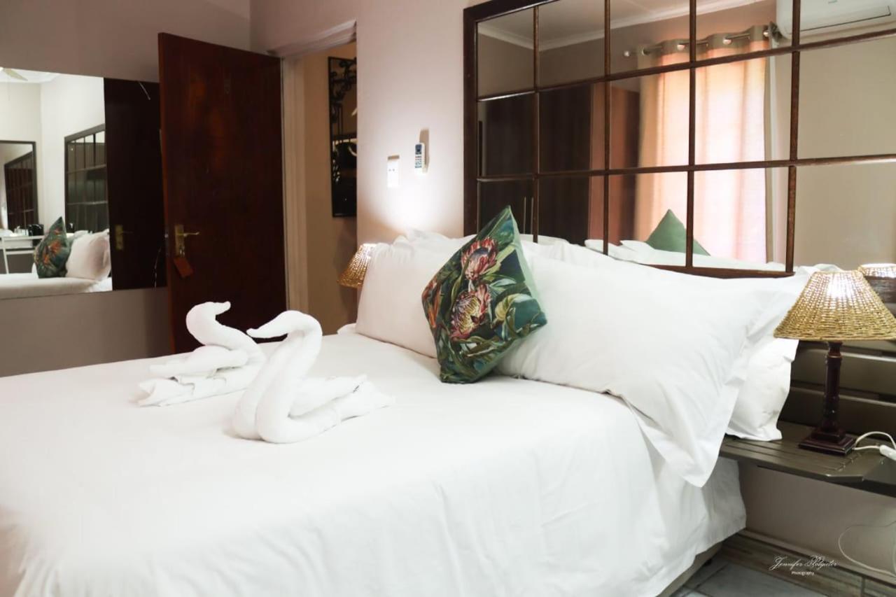 The Ultimate Lodge Louis Trichardt Ngoại thất bức ảnh